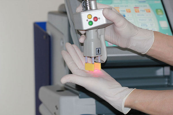 Лазерное омоложение кожи на аппарате SmartXide DOT2